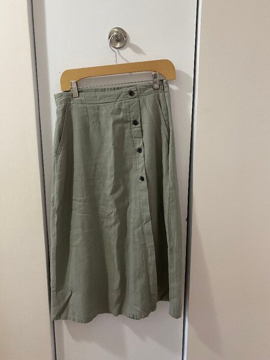 Dresses & Skirts - Vintage style linen midi skirt M